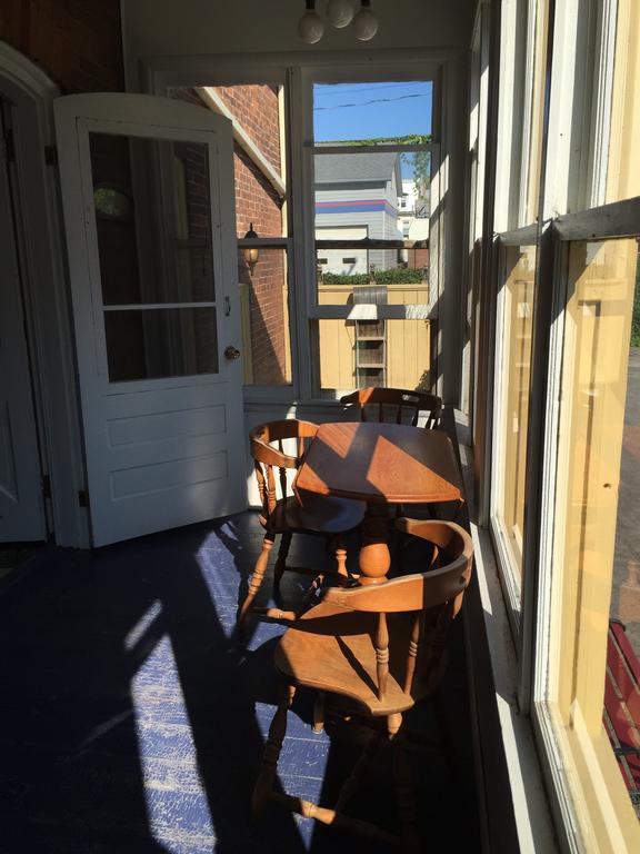 Appartamento Loyalist Lofts Picton Esterno foto