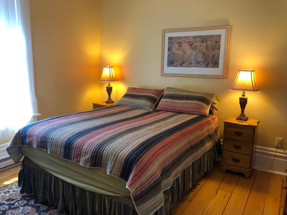 Appartamento Loyalist Lofts Picton Esterno foto